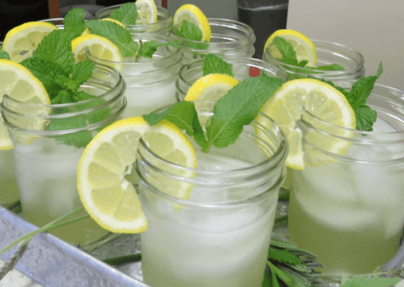 Summer lemonade drink